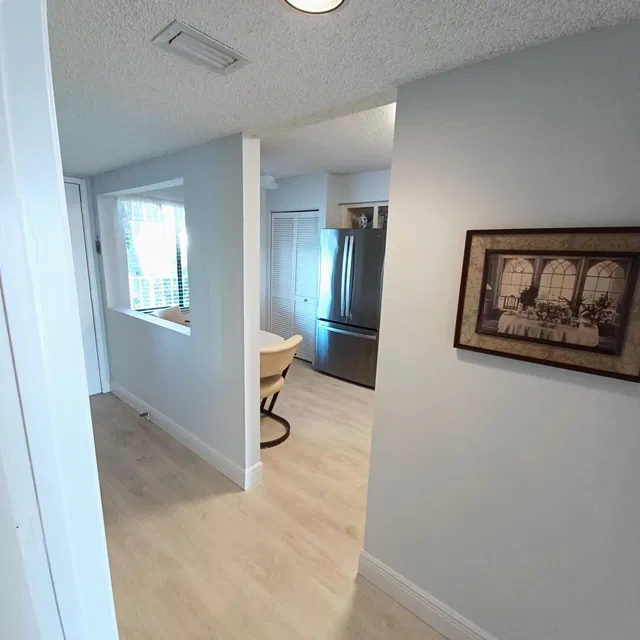 Unit 406 photo 12
