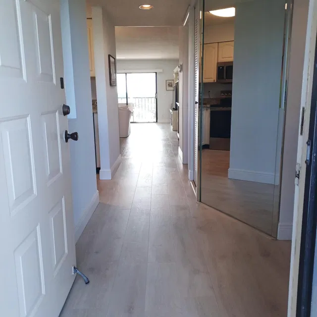 Unit 406 photo 15