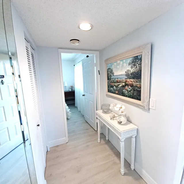 Unit 406 photo 16