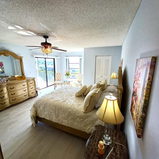 Unit 406 photo 29
