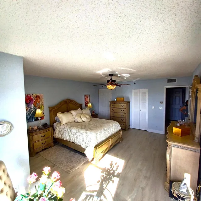 Unit 406 photo 30