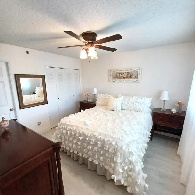 Unit 406 photo 34
