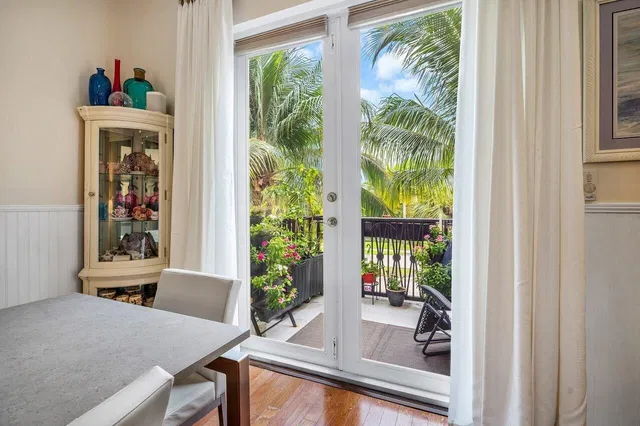 Latitude Delray Residence photo 35