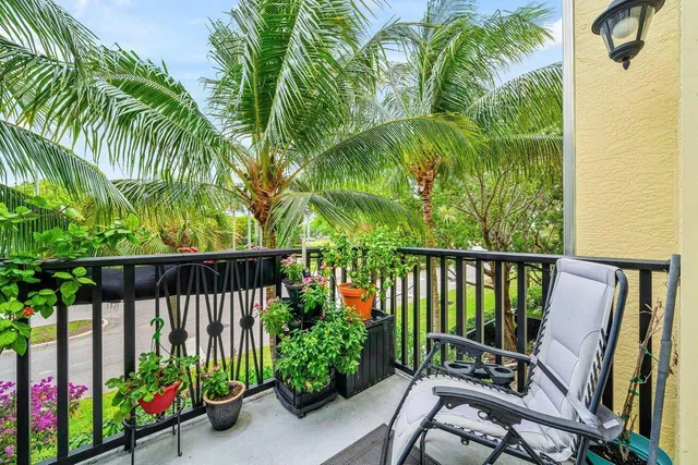 Latitude Delray Residence photo 36