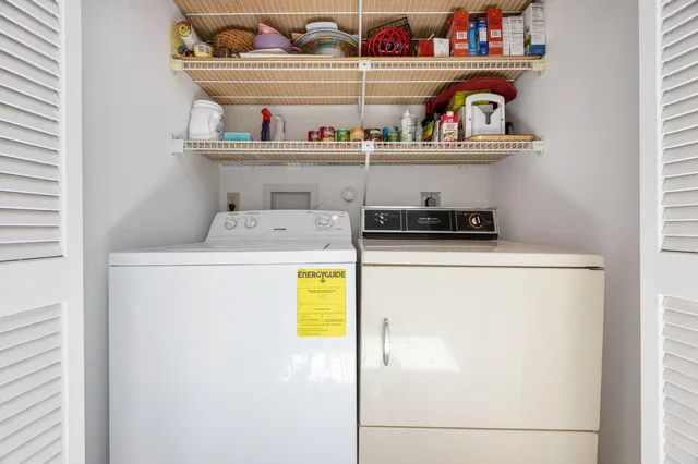 Unit C photo 20