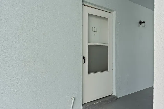 Unit 111 photo 21