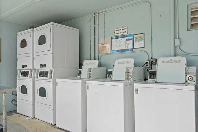 Unit 111 photo 24