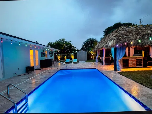 Residence photo 3