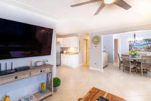 Residence photo 24