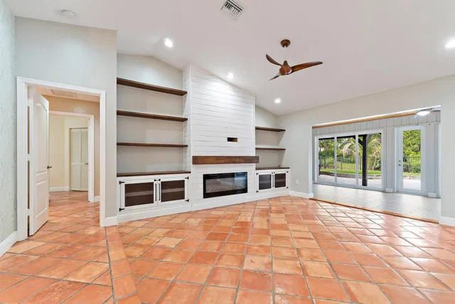 Residence photo 6