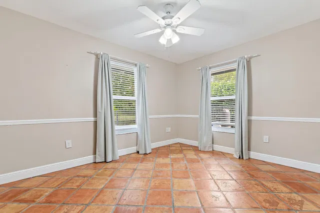 Residence photo 32
