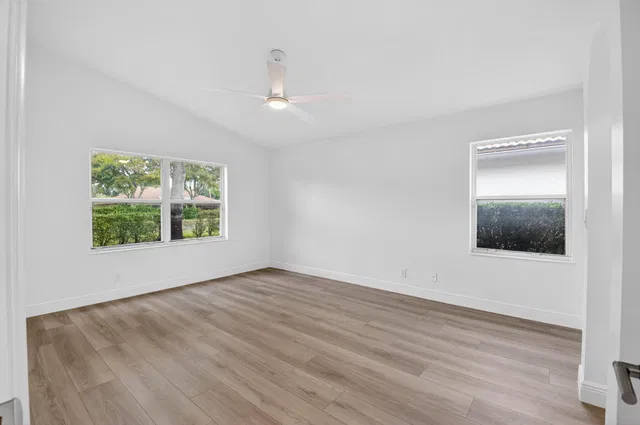  Residence photo 20