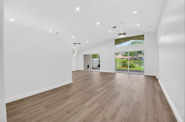  Residence photo 27