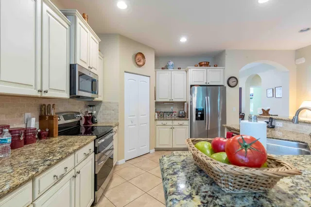 Residence photo 6
