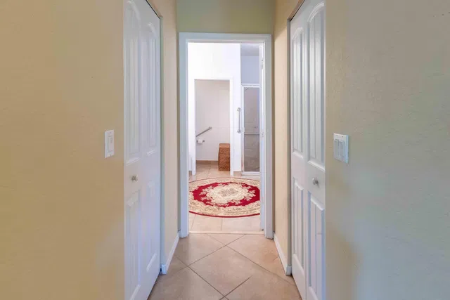 Residence photo 13