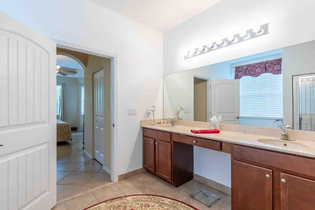 Residence photo 15
