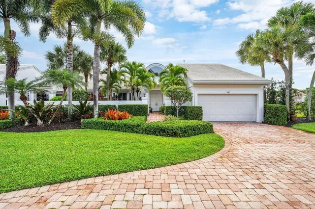 Admirals Cove Residence photo 11