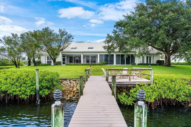 Admirals Cove Residence photo 30