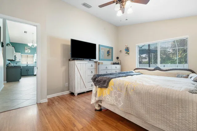  Residence photo 17