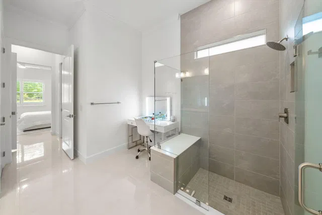 Residence photo 18