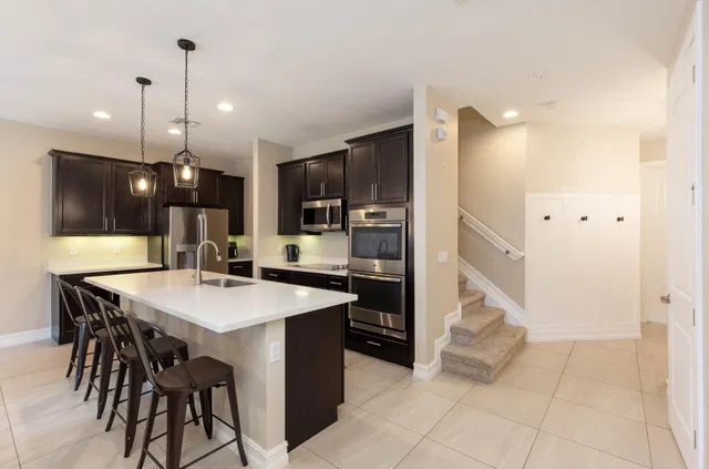 Residence photo 5