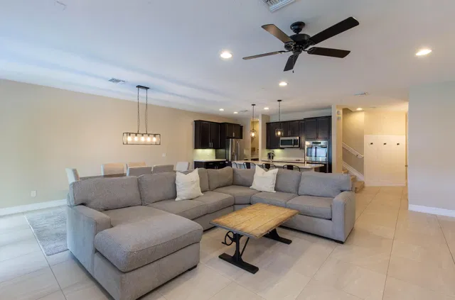 Residence photo 9