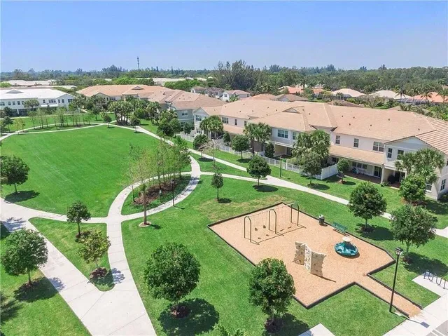 Residence photo 31