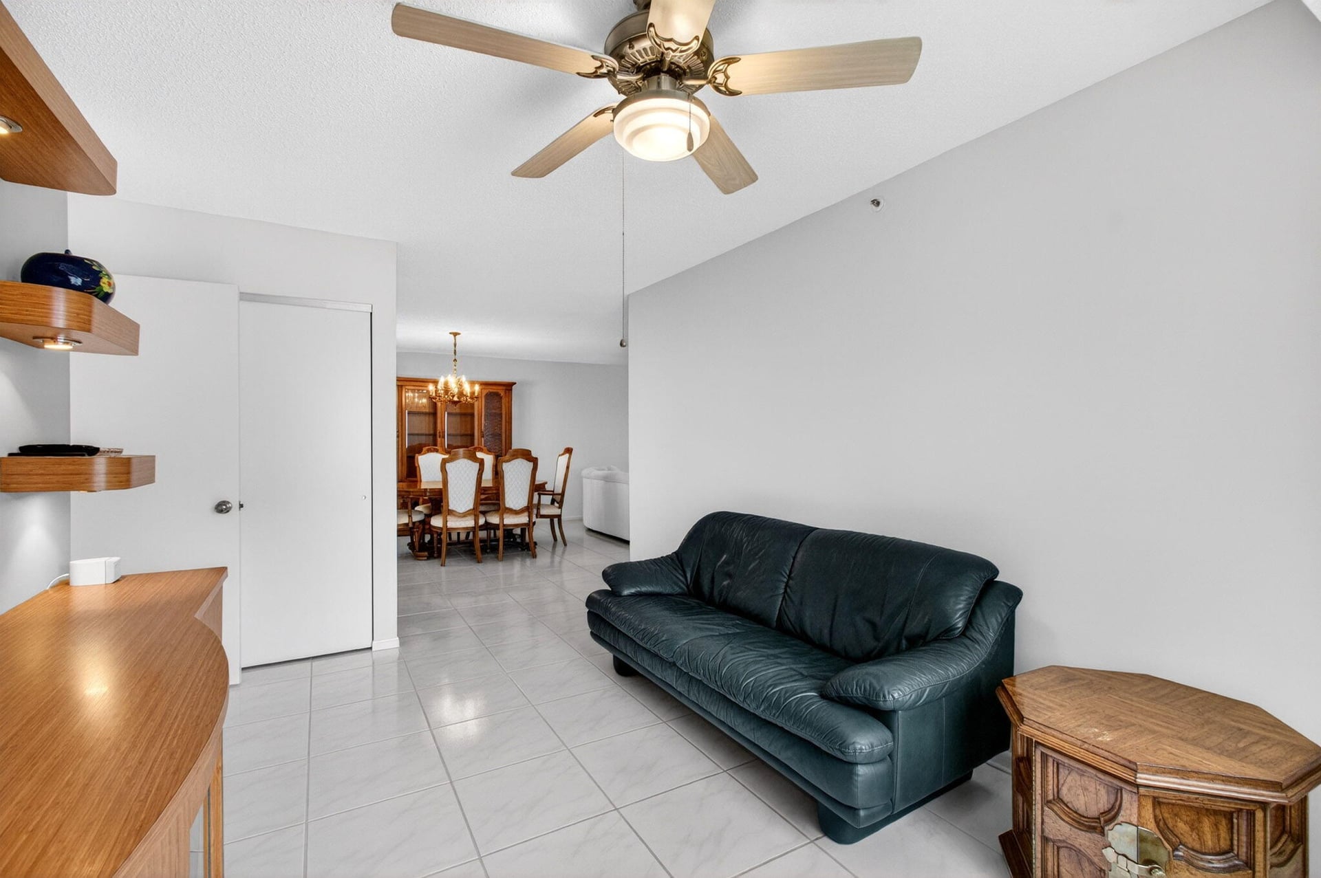 Unit 310 photo 18