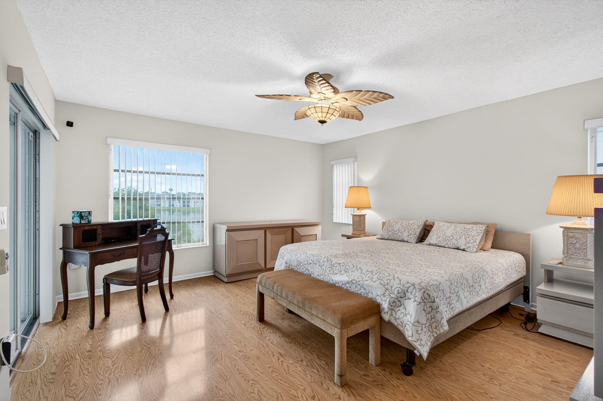 Unit 310 photo 26