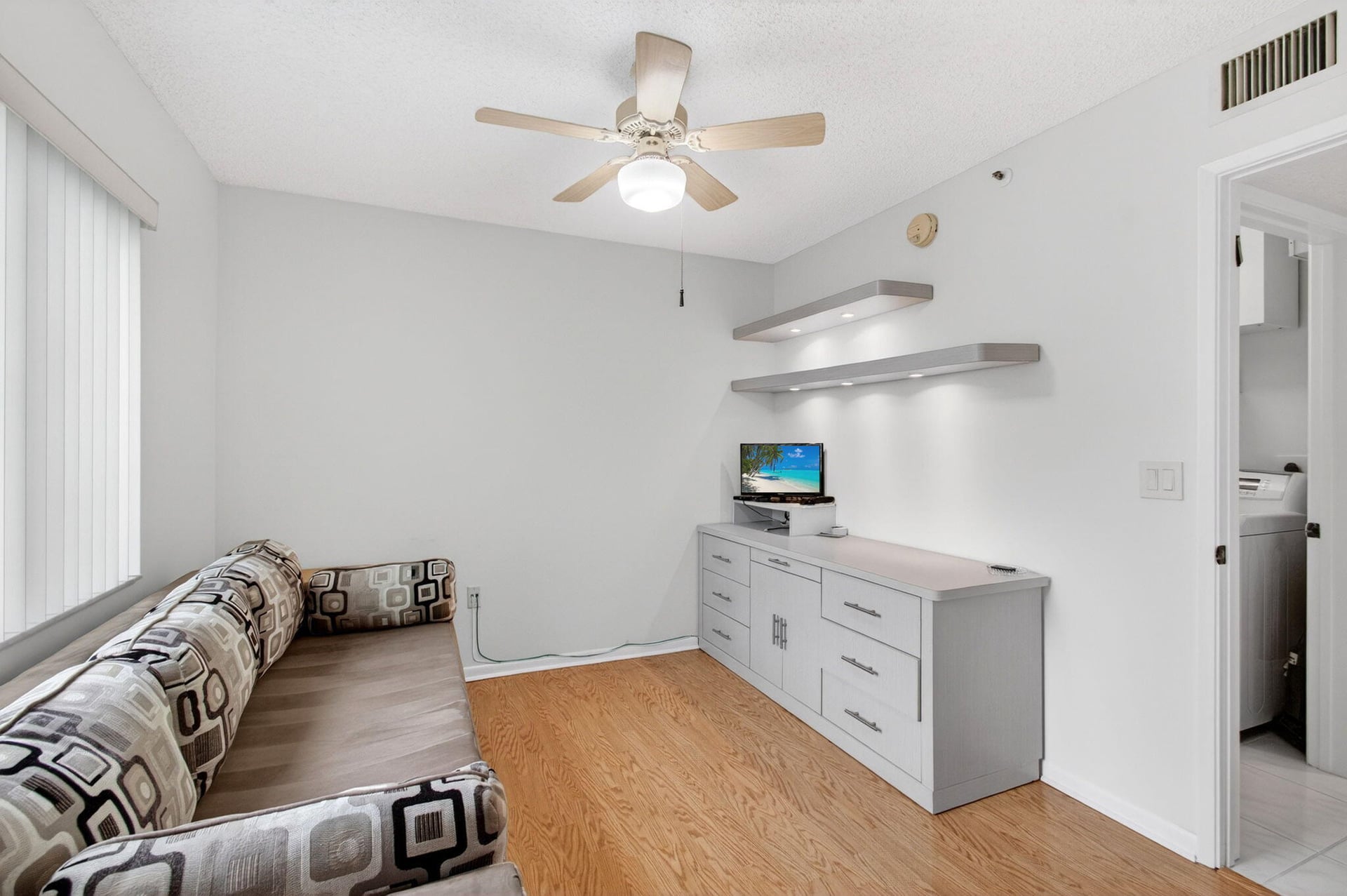 Unit 310 photo 41