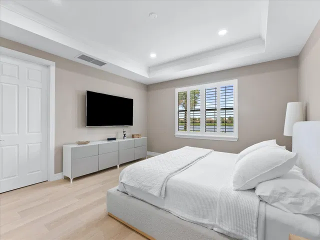 Residence photo 12
