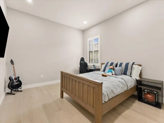 Residence photo 17