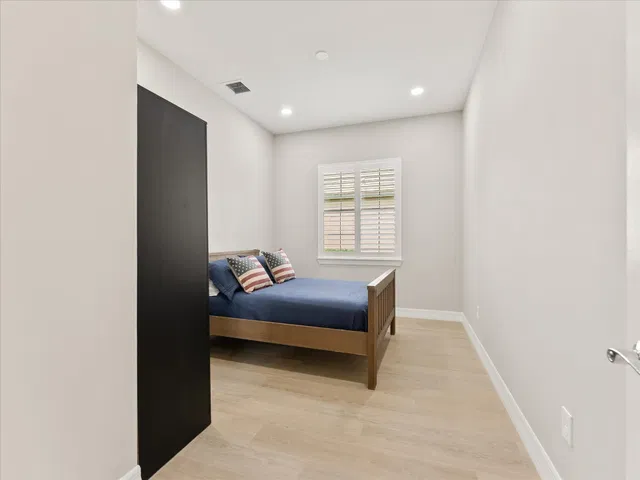 Residence photo 19