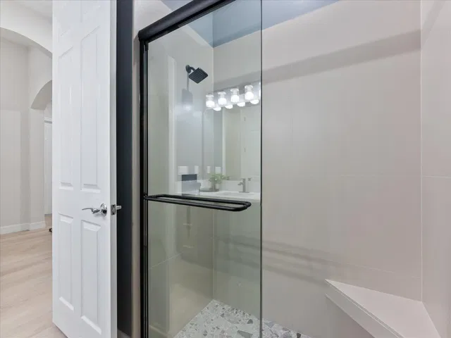 Residence photo 25