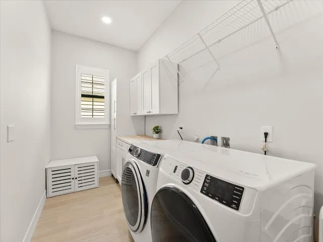 Residence photo 26