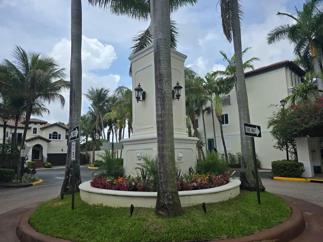 Residence photo 5