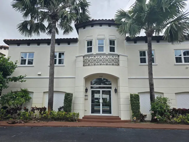 Residence photo 8