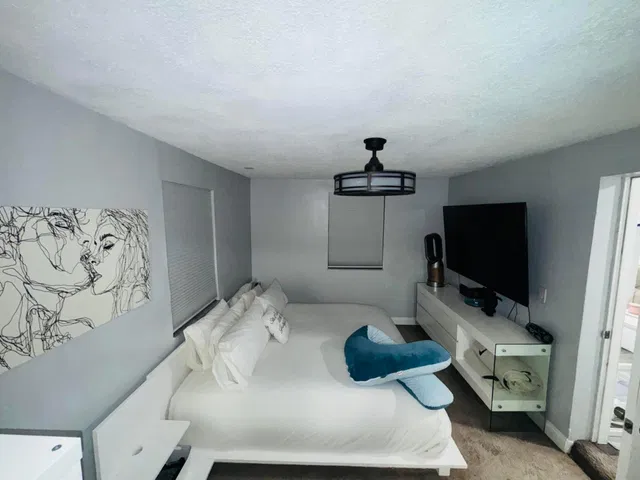 Residence photo 5