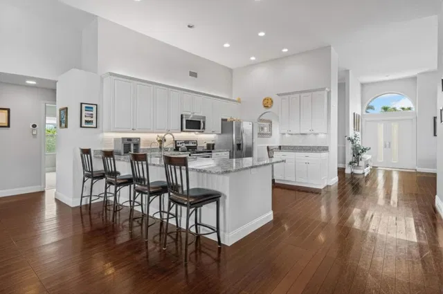 Boca Isles Residence photo 9