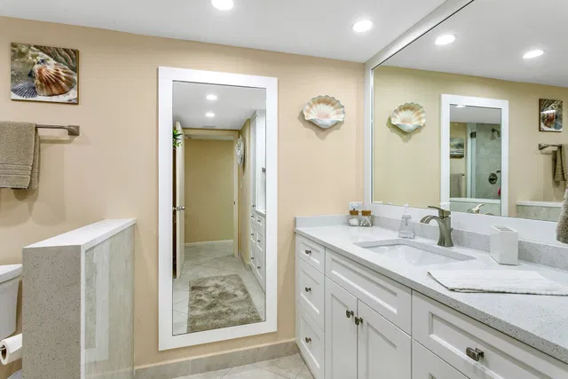 Singer Island Unit 10c photo 22