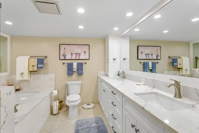 Singer Island Unit 10c photo 3