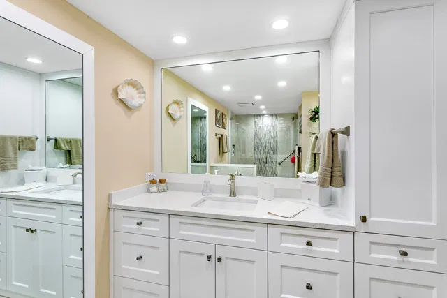 Singer Island Unit 10c photo 19