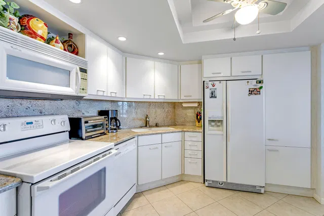 Singer Island Unit 10c photo 20