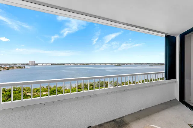 Singer Island Unit 10c photo 41