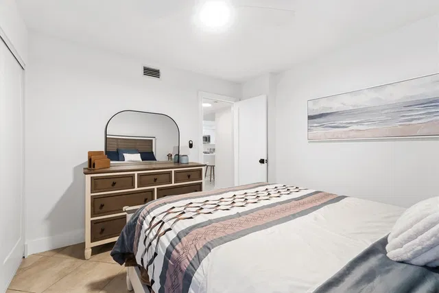 Unit 3103 photo 18