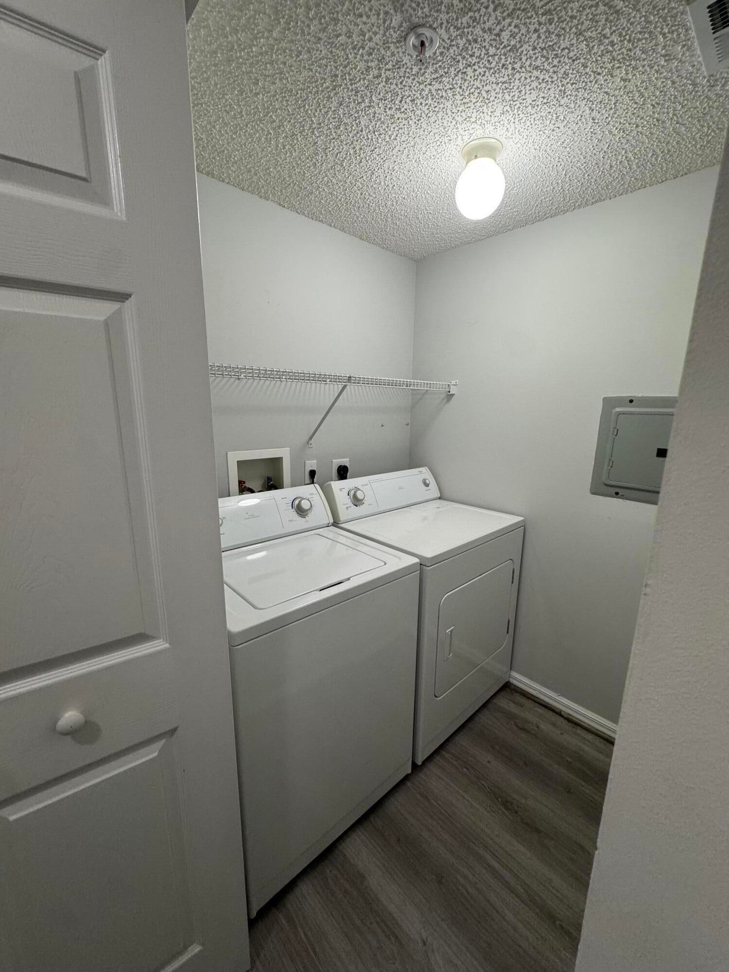 Residence photo 4