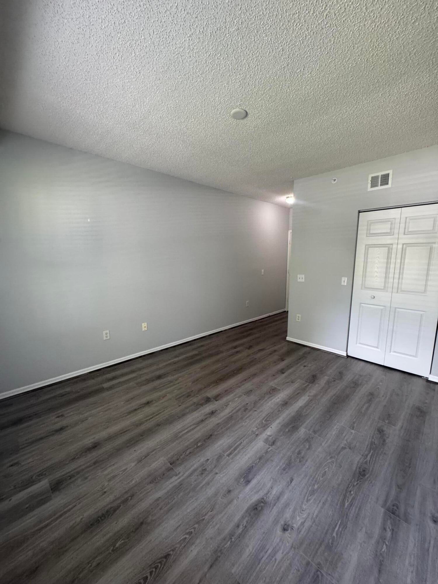 Residence photo 6