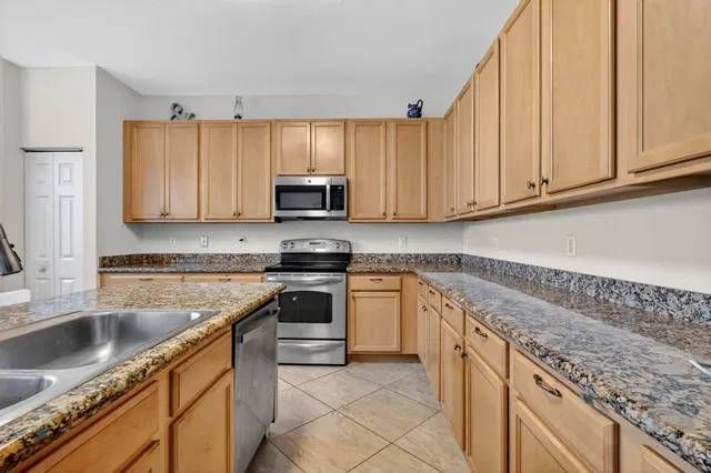 Residence photo 17