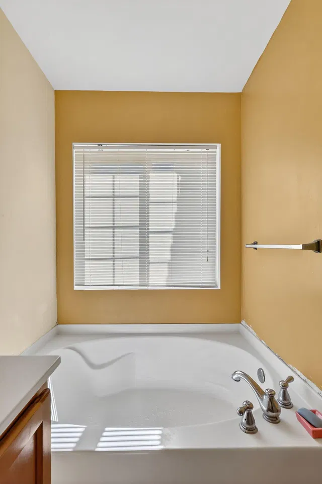 Residence photo 25