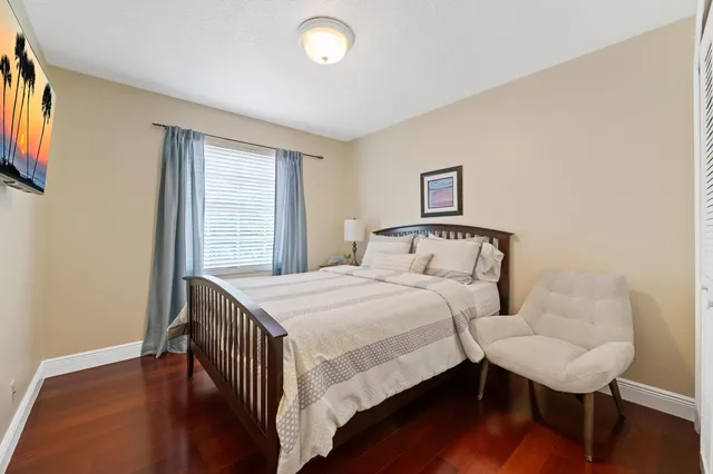 Residence photo 26